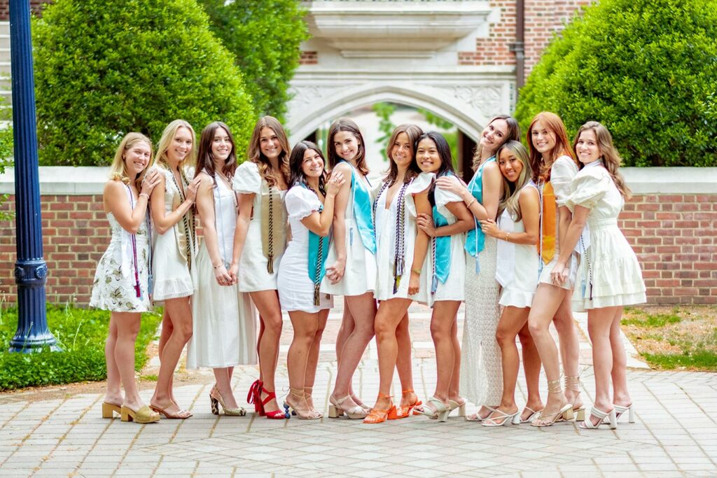 Group Graduation Pictures at the University or Richmond