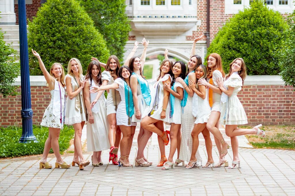 Group Graduation Pictures at the University or Richmond