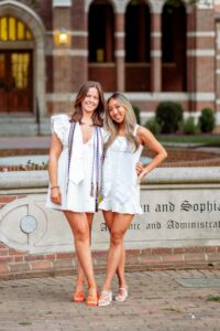 Best Friends Graduation Pictures at the University or Richmond