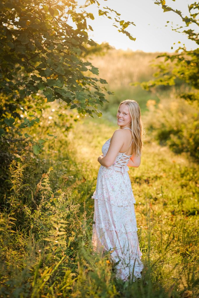 DelilaBruningSenior-37 Professional senior photography of girl in whimsical sunset location near Richmond Virginia